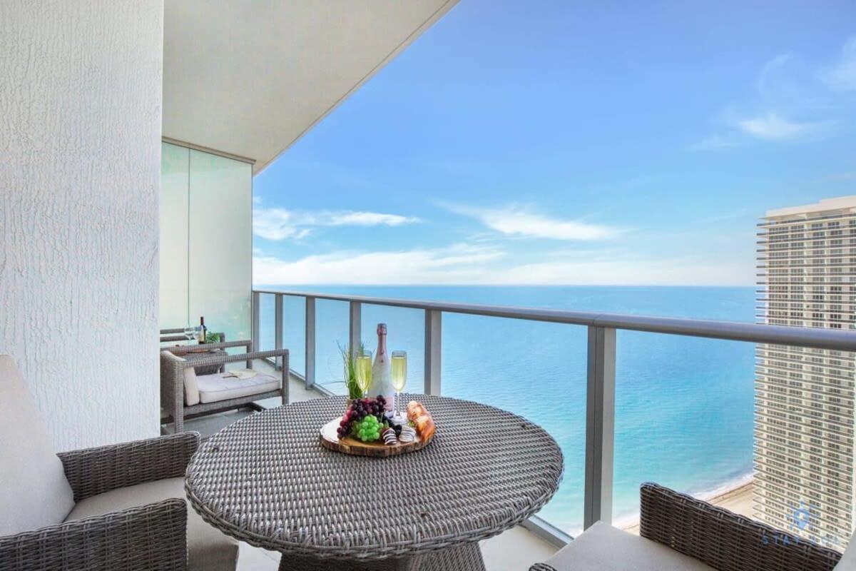 Апартаменти Upper Level Penthouse - Amazing Views Beach & Intracoastal Голлівуд Екстер'єр фото